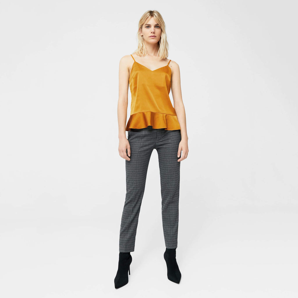 Contrasting Design T-Shirtss